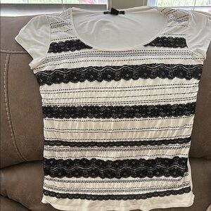 White House Black Market Fitted Black and White Blouse